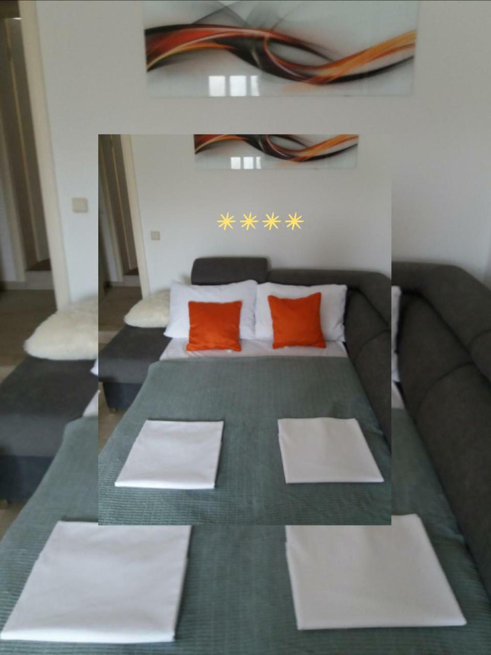 Lanelu Apartman Rogoznica  Exteriör bild